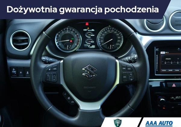 Suzuki Vitara cena 78000 przebieg: 29789, rok produkcji 2019 z Rypin małe 254